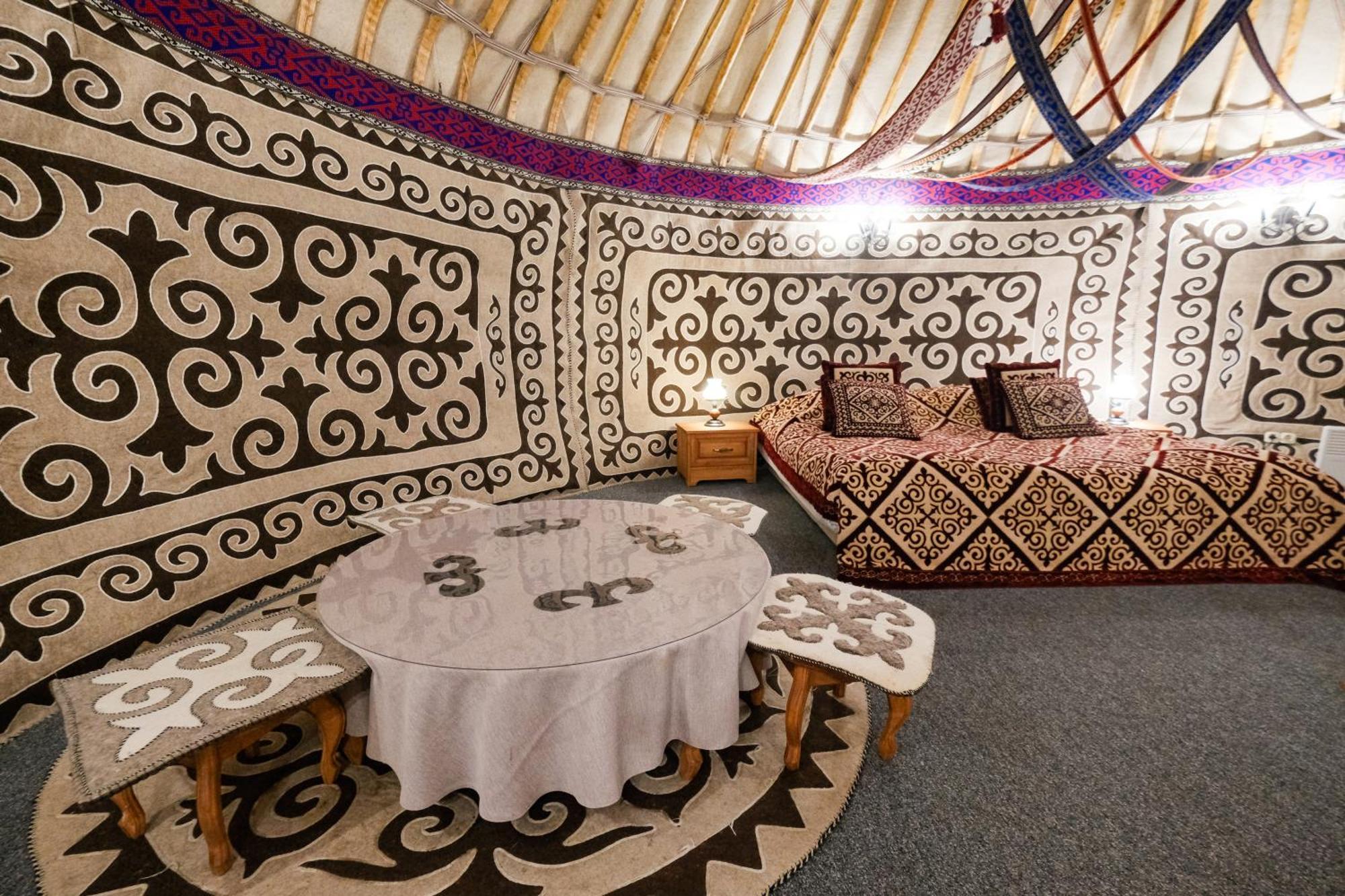 Oi-Qaragai Mountain Resort Besqaynar Exterior photo
